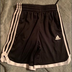 NWOT - Adidas Black Short Youth Small (8)